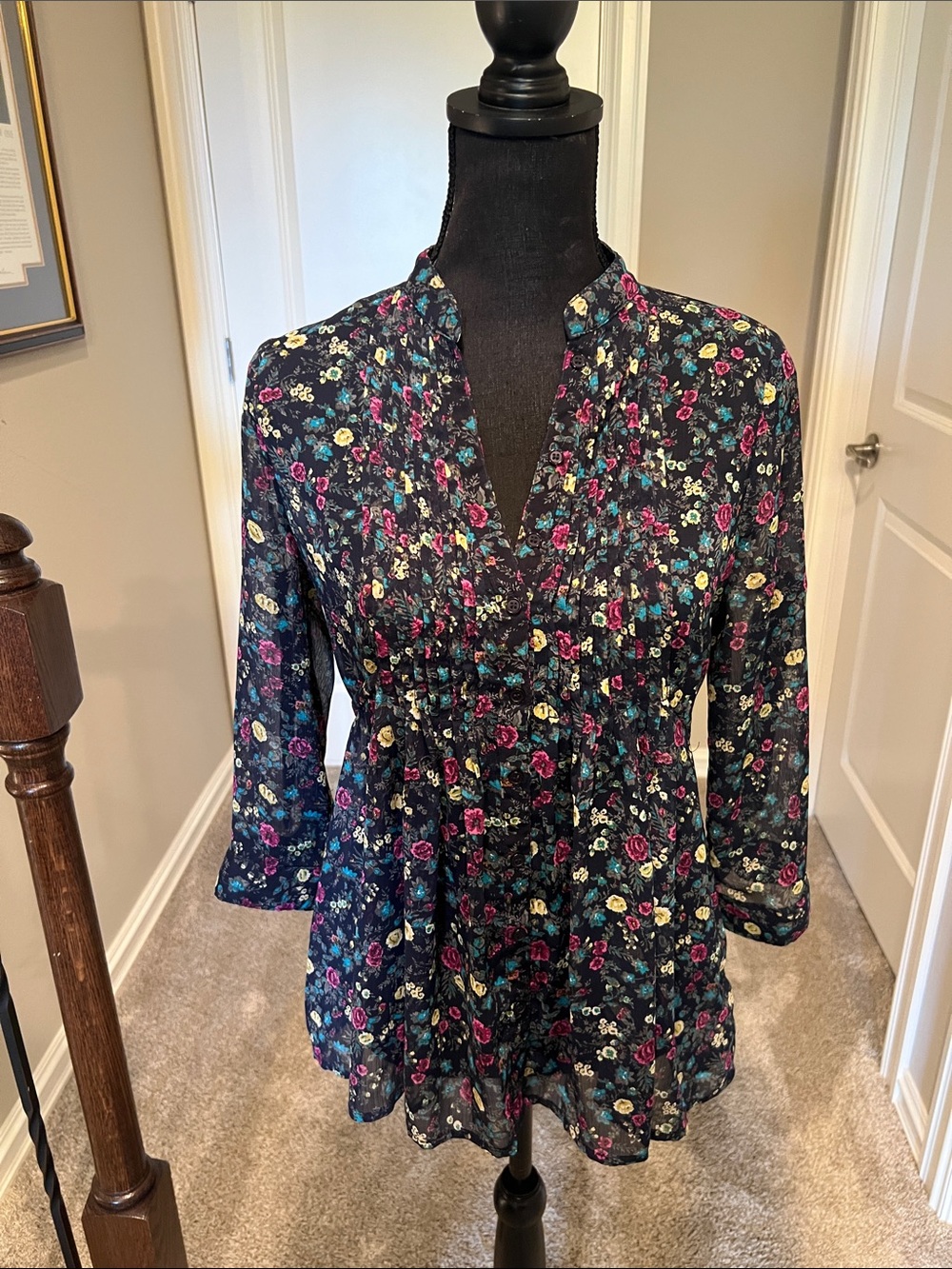 Weavers Black Floral Tunic with Pink, Yellow, and Teal Flowers Size Small